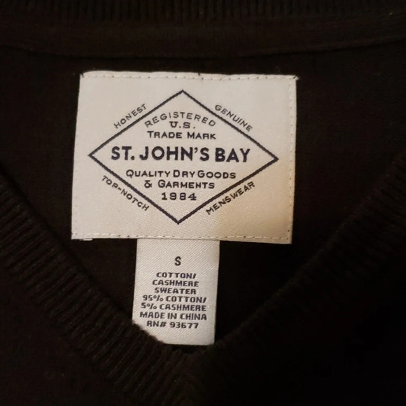 Mens St John's Bay V neck Sweater - Picture 2 of 3